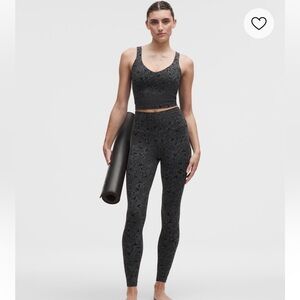 ⭐️LULULEMON Align High-Rise Leggings 28”. Size 10⭐️